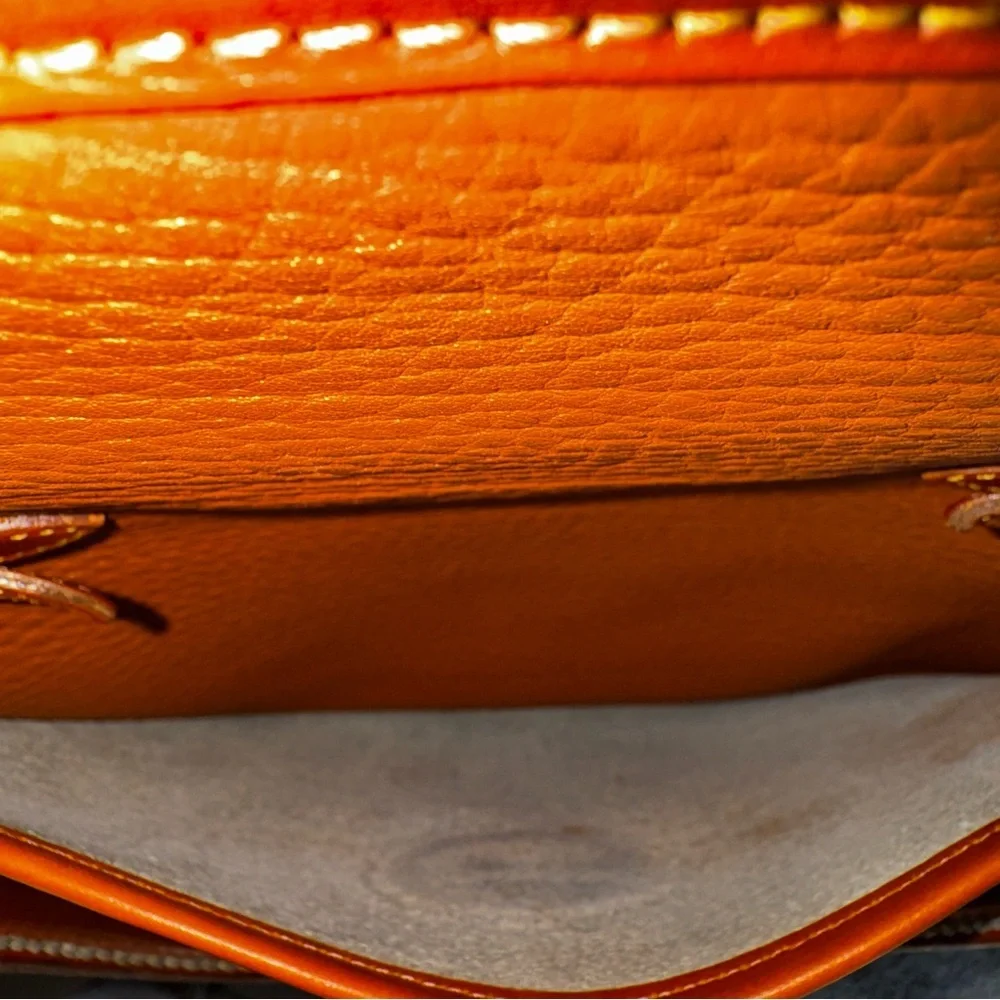 90s VINTAGE Dooney & Bourke Clean AWL Zip Top Satchel British Tan – MADE IN USA - Picture 7 of 16